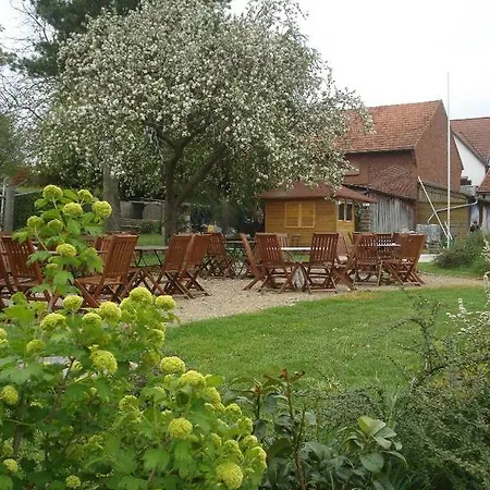 Traditionsgasthof Zum Luedertal בית הארחה