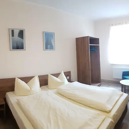 בית הארחה Traditionsgasthof Zum Luedertal