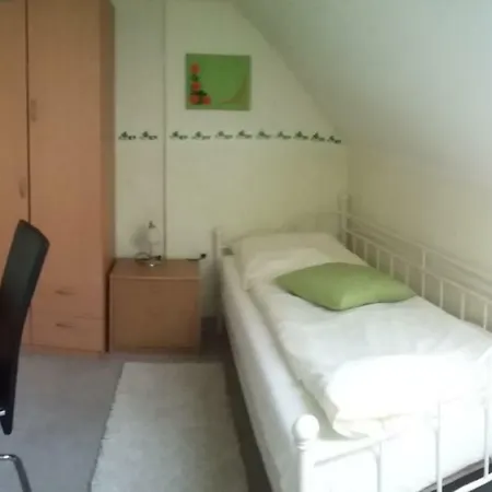 Traditionsgasthof Zum Luedertal Gæstehus