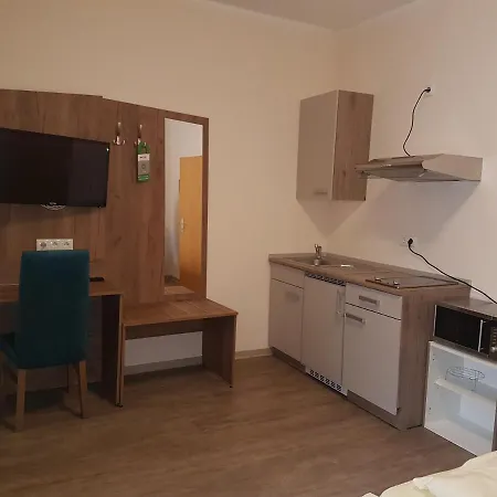 Traditionsgasthof Zum Luedertal בית הארחה 3*