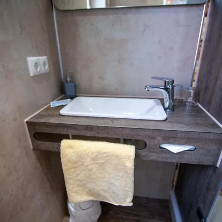 Traditionsgasthof Zum Luedertal בית הארחה 3*